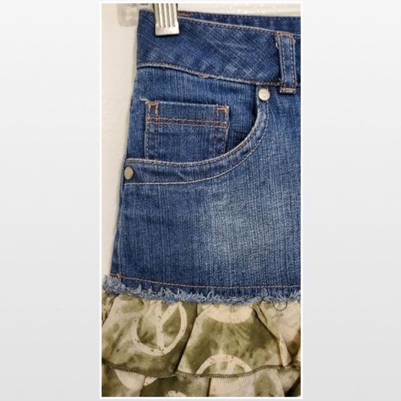 Justice Skorts Kid Girls Size 14 Blue Denim Distressed Camo Peace Ruffles Pocket - Picture 3 of 14